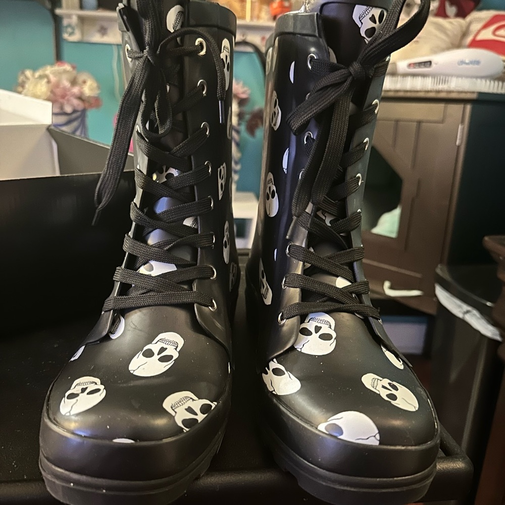Water Resistant Rain Bootie (WW)